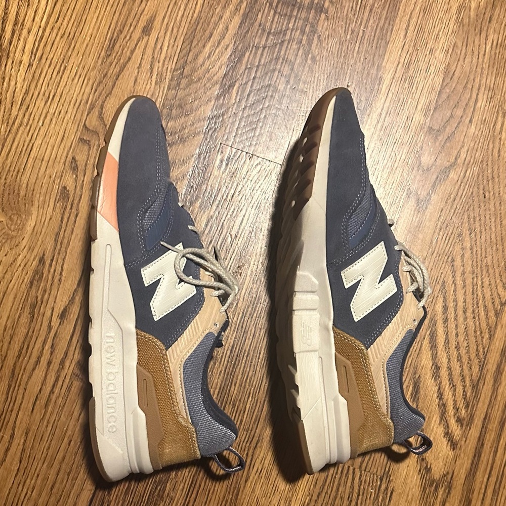 New Balance 997H.  Blue and tan mens size 10